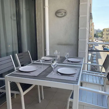Antibes, 2 Pièces, 4 Personnes - Fr-1-252-180 * Antibes