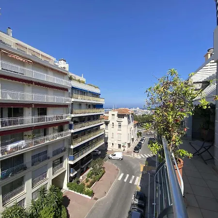 Antibes, 2 Pièces, 4 Personnes - Fr-1-252-180 *