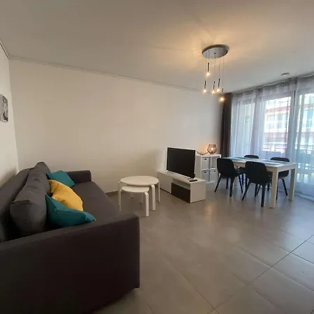 Antibes, 2 Pièces, 4 Personnes - Fr-1-252-180 Antibes